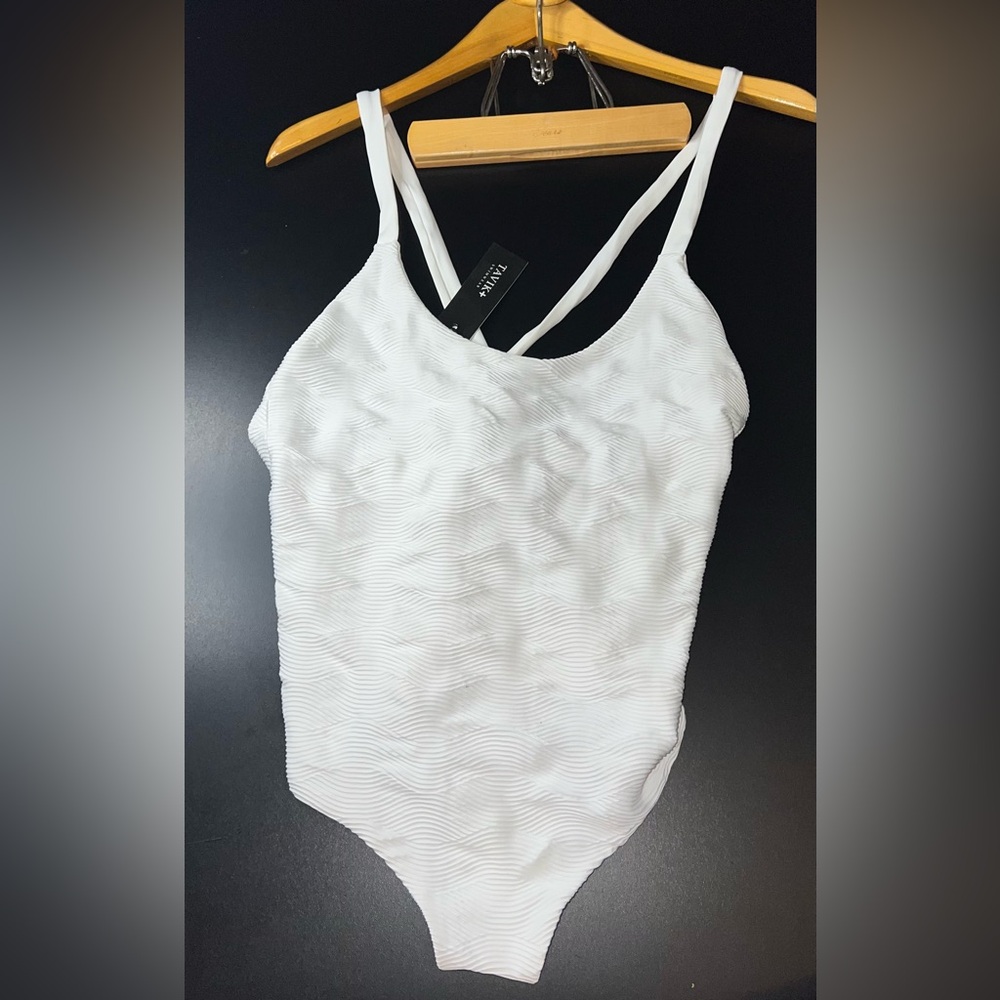 Tavik Sicily Textured Amalfi One-Piece Swimsuit Size Medium NWT